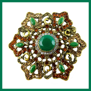 Vintage-Style Brooch: Jade Green and Topaz